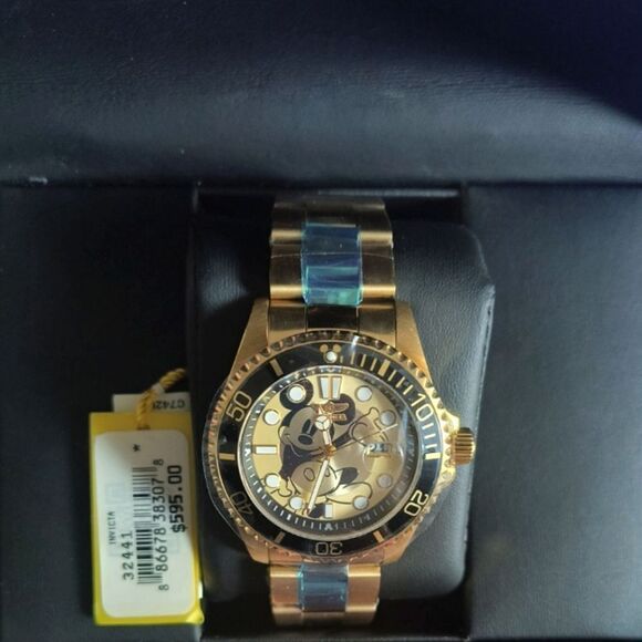 Limited Edition Invicta Mickey Mouse Watch - Picture 4 of 7